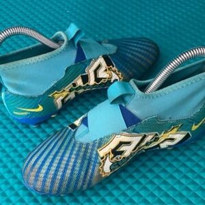 NIKE Jr. Mercurial Zoom Superfly 9 Academy KM FG/MG Soccer Cleats | 2Y